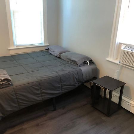 Private 2-Bedroom With Free Parking And Direct Bus To Nyc Manhattan Only 2 Blocks Away Linden Ngoại thất bức ảnh